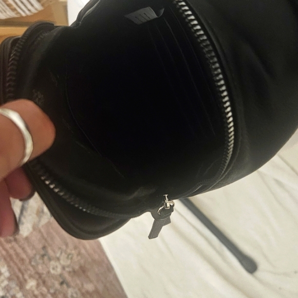 New W Tags Coco & Carmen Rhea Sling Bag/ Crossbody Leather Handbag Detach Strap - Picture 8 of 10